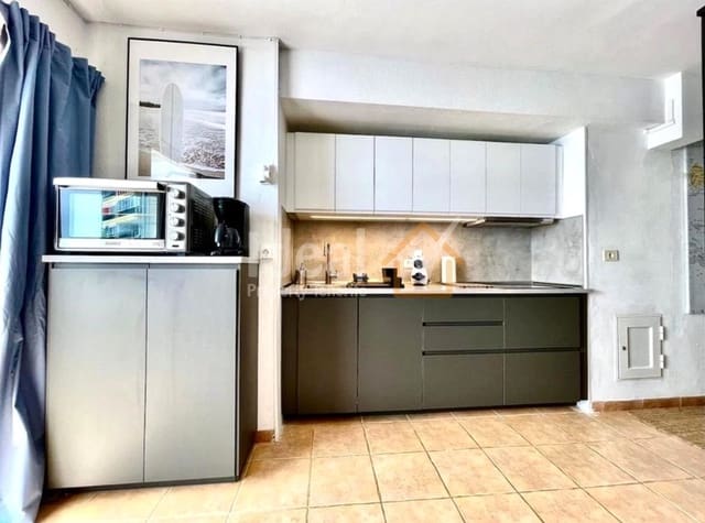 1 bedroom Apartment for sale in Los Cristianos, Arona with pool garage - € 370,000 (Ref: 8798305)