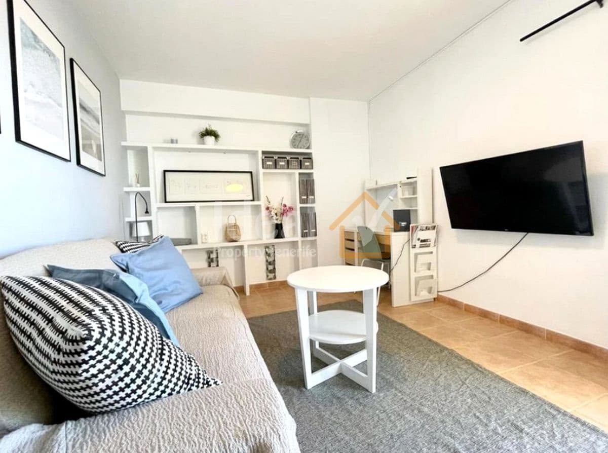 1 bedroom Apartment for sale in Los Cristianos with pool garage - € 370,000 (Ref: 8798305)