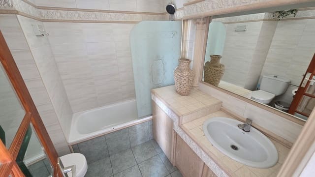 1 sypialnia Apartament na sprzedaż w San Eugenio Bajo, Adeje z basenem - 415 000 € (Ref: 8854565)