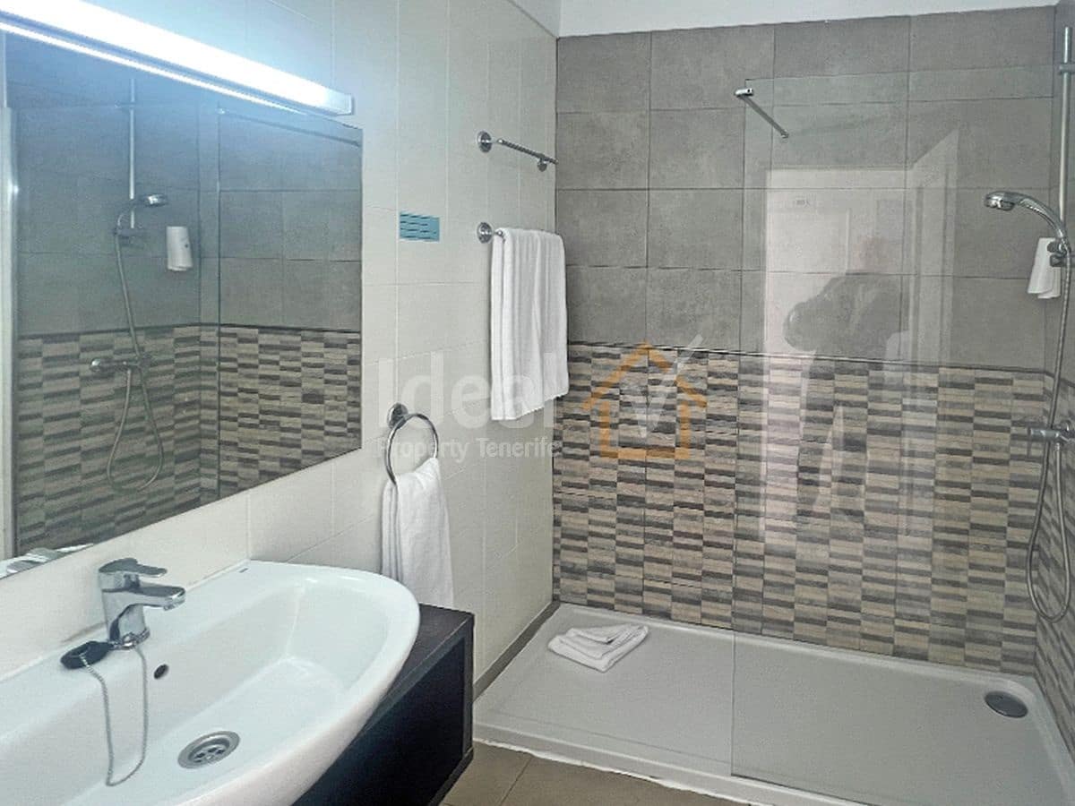 1 soveværelse Lejlighed til salg i Costa Adeje med swimmingpool - € 235.000 (Ref: 8921056)