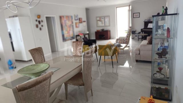 9 soverom Villa til salgs i Arona med svømmebasseng garasje - € 880 000 (Ref: 8942719)