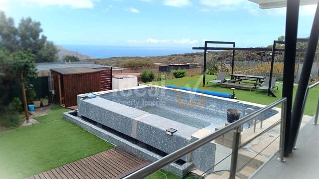 9 soverom Villa til salgs i Arona med svømmebasseng garasje - € 880 000 (Ref: 8942719)