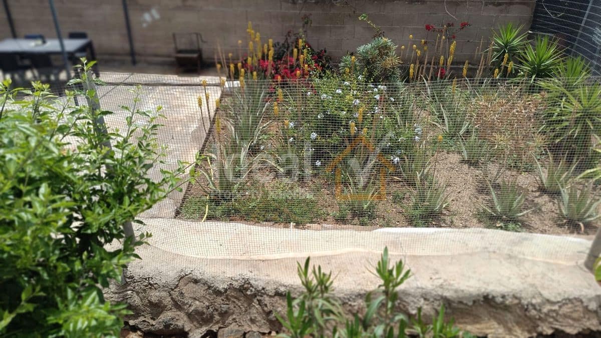 9 soverom Villa til salgs i Arona med svømmebasseng garasje - € 880 000 (Ref: 8942719)