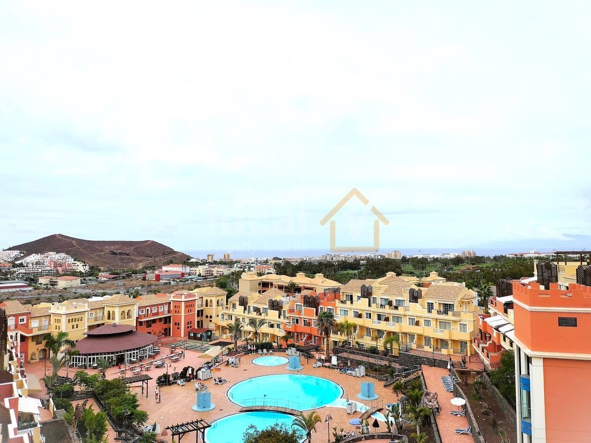 1 soveværelse Penthouse til salg i Los Cristianos med swimmingpool garage - € 314.500 (Ref: 8950073)