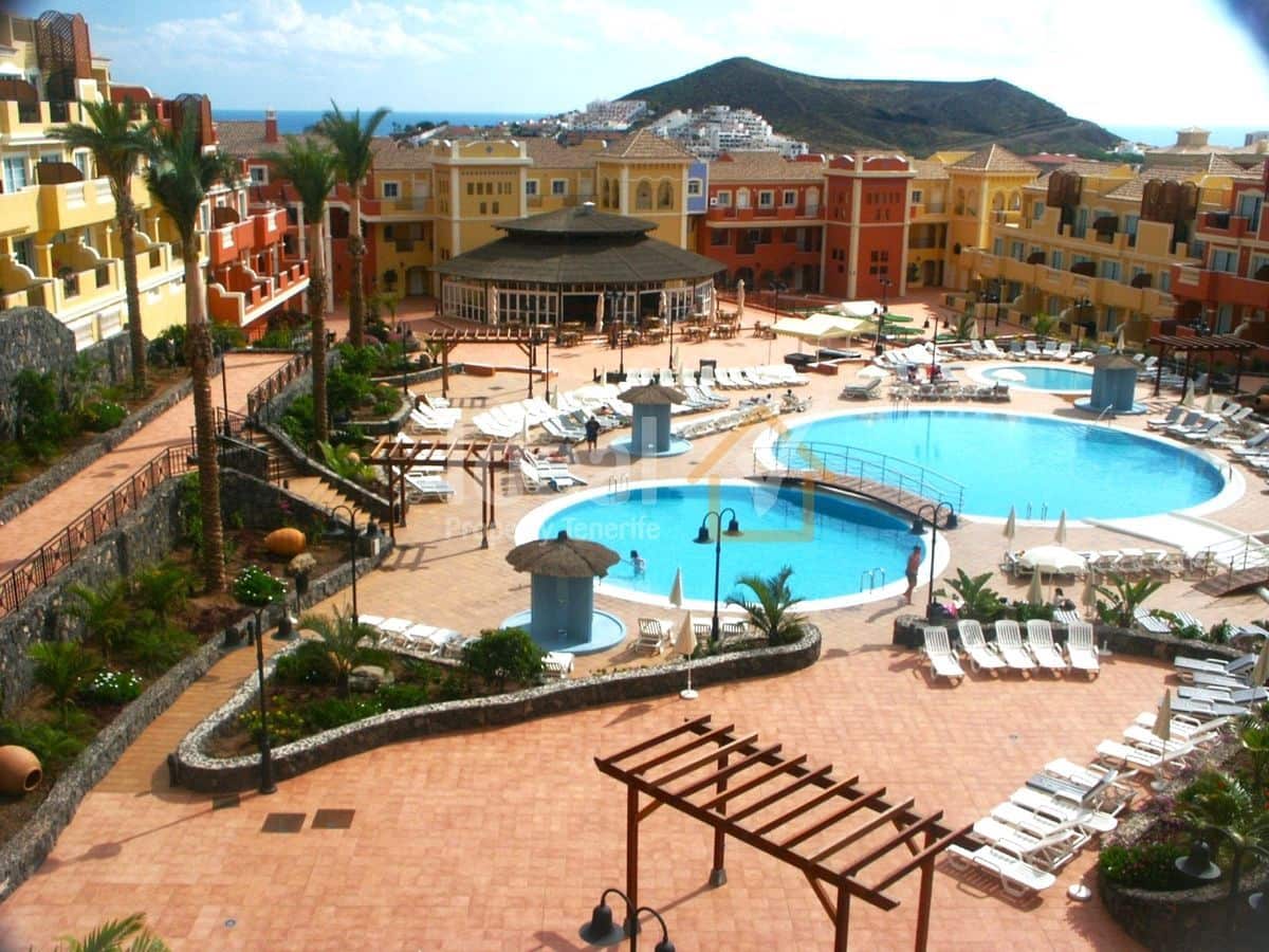 1 soveværelse Penthouse til salg i Los Cristianos med swimmingpool garage - € 314.500 (Ref: 8950073)