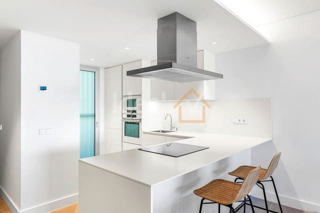 2 sypialnia Apartament na sprzedaż w Guía de Isora z basenem garażem - 895 000 € (Ref: 8954087)