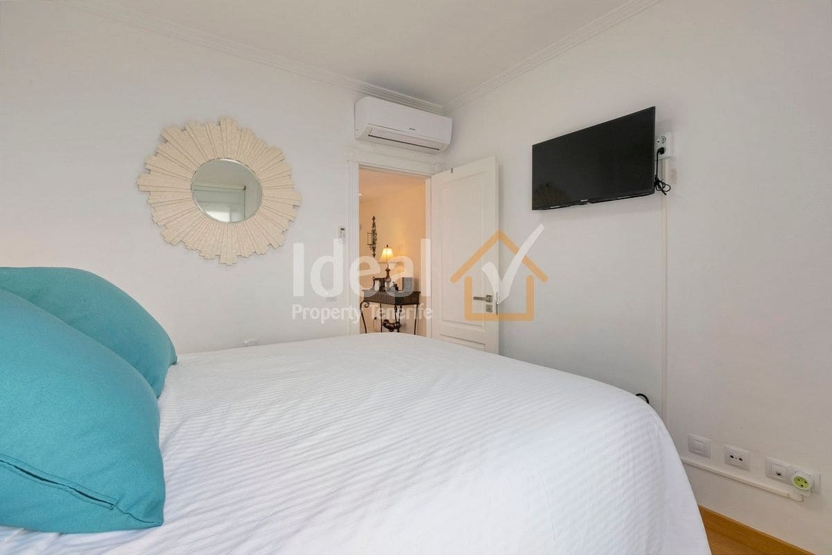 4 soverom Villa til salgs i Puerto Santiago med svømmebasseng garasje - € 1 125 000 (Ref: 9047652)