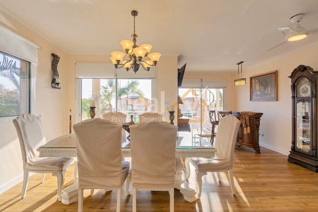 4 soveværelse Villa til salg i Puerto Santiago, Santiago del Teide med swimmingpool garage - € 1.125.000 (Ref: 9047652)