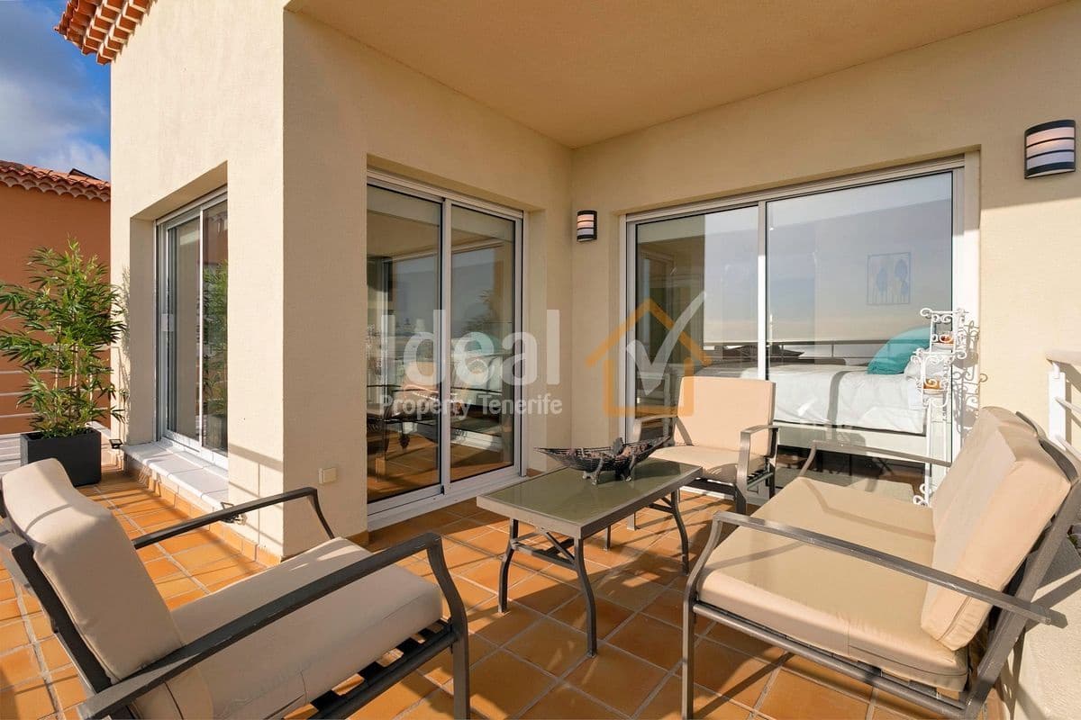 4 soverom Villa til salgs i Puerto Santiago med svømmebasseng garasje - € 1 125 000 (Ref: 9047652)