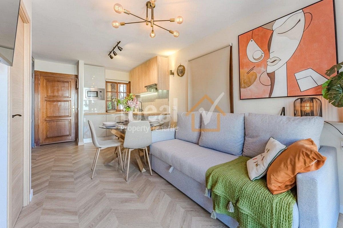 1 soverom Leilighet til salgs i Costa Adeje med svømmebasseng - € 284 999 (Ref: 9100471)