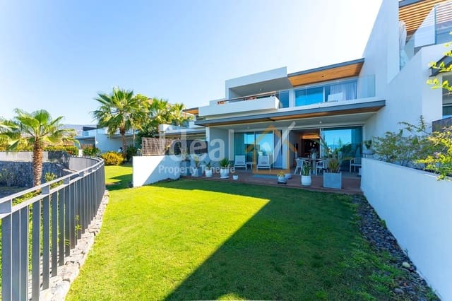 2 makuuhuone Huoneisto myytävänä paikassa Guía de Isora mukana uima-altaan 
autotalli - 1 250 000 € (Ref: 9124586)