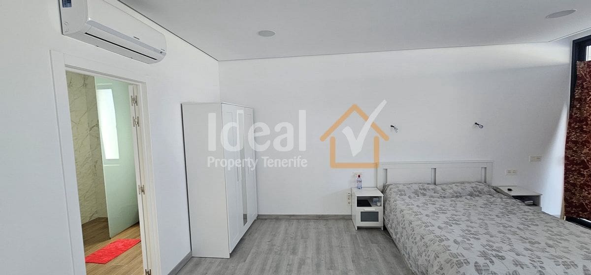 4 soveværelse Villa til salg i Costa Adeje med swimmingpool garage - € 1.850.000 (Ref: 9129468)