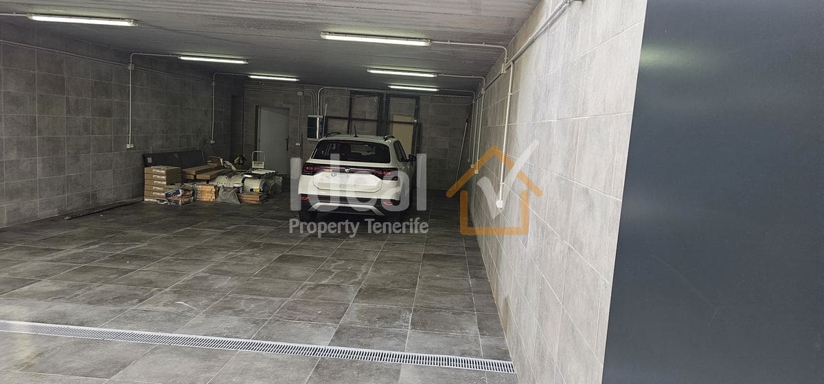 4 soveværelse Villa til salg i Costa Adeje med swimmingpool garage - € 1.850.000 (Ref: 9129468)