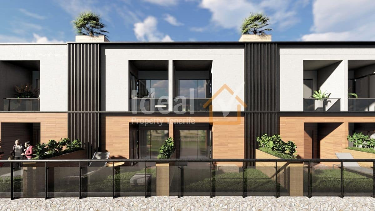 2 bedroom Apartment for sale in Cabo Blanco with garage - € 196,500 (Ref: 9136884)