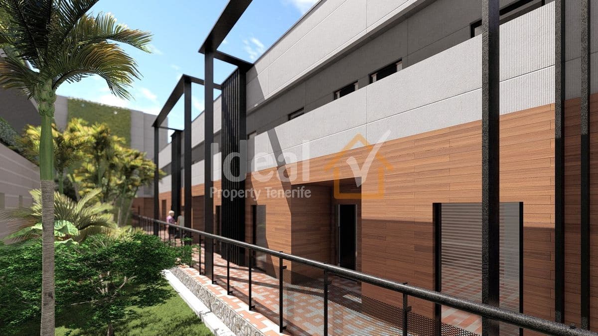 2 bedroom Apartment for sale in Cabo Blanco with garage - € 196,500 (Ref: 9136884)