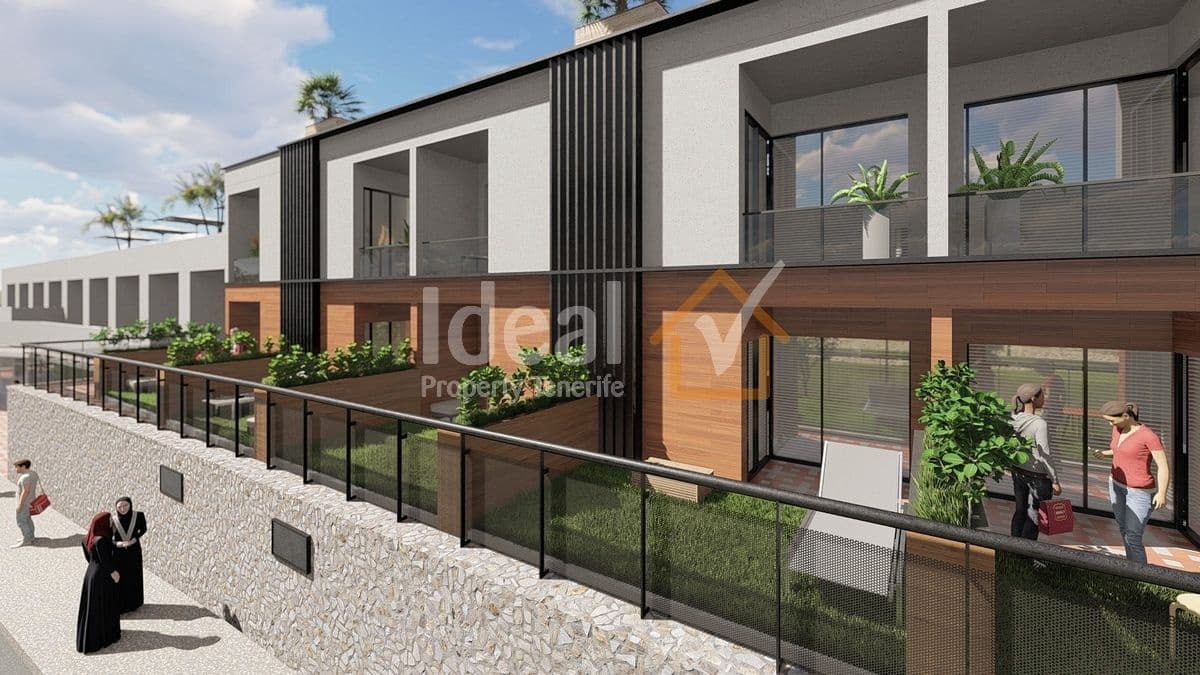 2 bedroom Apartment for sale in Cabo Blanco with garage - € 196,500 (Ref: 9136884)