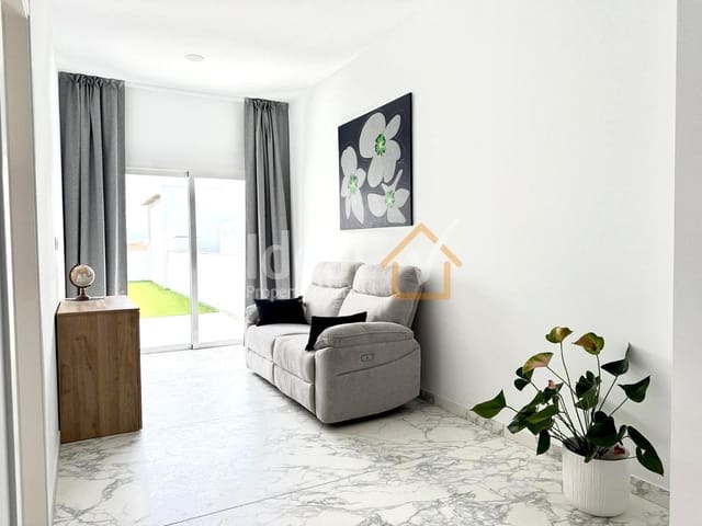 2 soveværelse Lejlighed til salg i Buzanada, Arona - € 249.000 (Ref: 9142617)