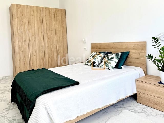 2 soveværelse Lejlighed til salg i Buzanada, Arona - € 249.000 (Ref: 9142617)