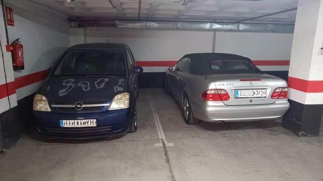 Garage til salg i Los Cristianos, Arona - € 45.000 (Ref: 9159253)