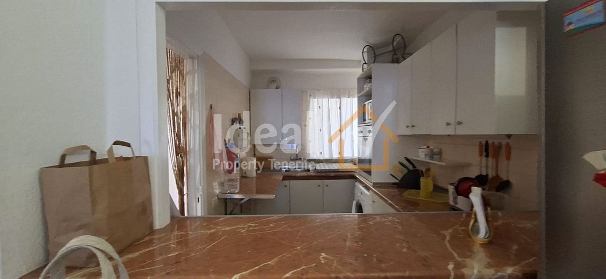 1 soveværelse Lejlighed til salg i Playa de las Americas med swimmingpool garage - € 320.000 (Ref: 9193520)