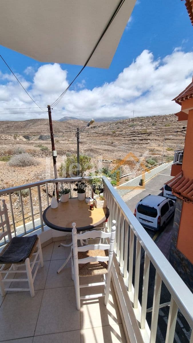 7 Zimmer Villa zu verkaufen in Adeje - 950.000 € (Ref: 9195261)