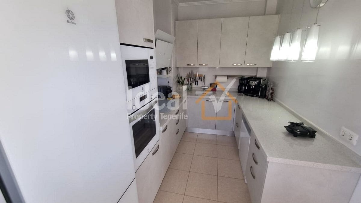 7 Zimmer Villa zu verkaufen in Adeje - 950.000 € (Ref: 9195261)