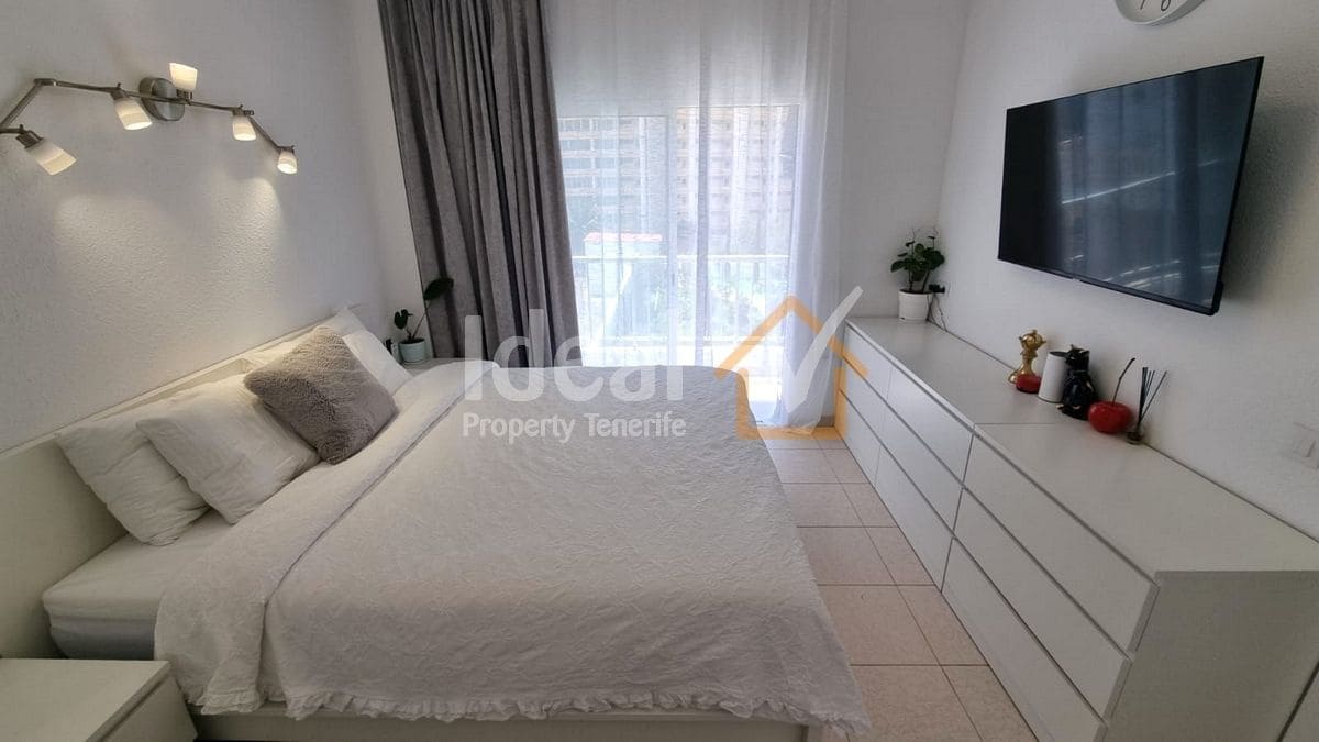 7 Zimmer Villa zu verkaufen in Adeje - 950.000 € (Ref: 9195261)