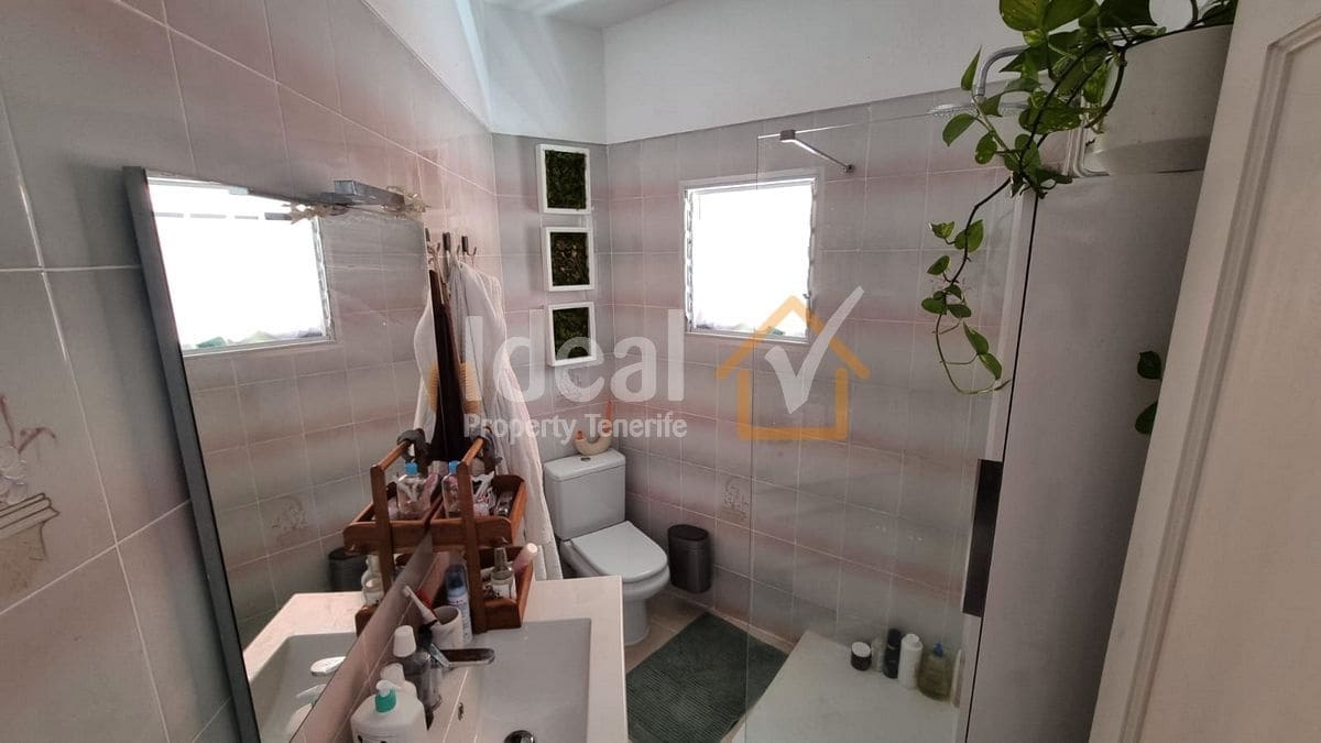 7 Zimmer Villa zu verkaufen in Adeje - 950.000 € (Ref: 9195261)