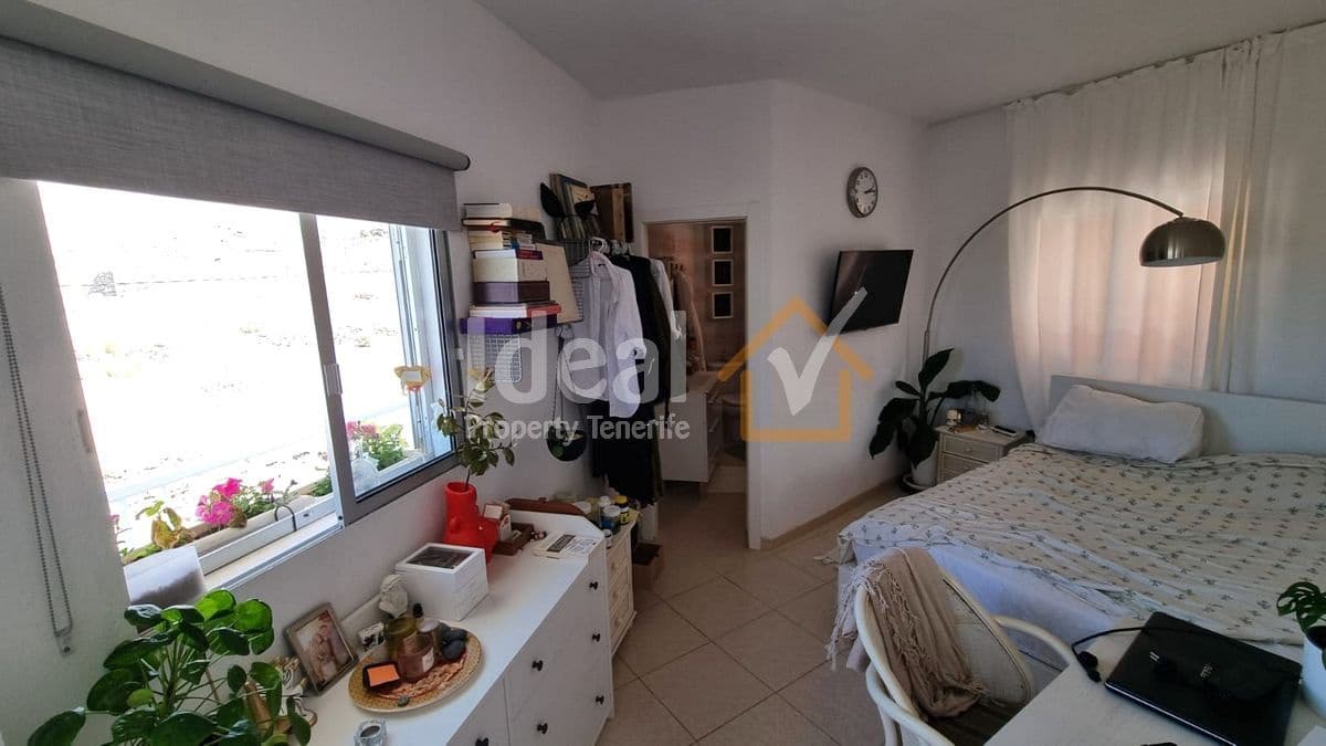 7 Zimmer Villa zu verkaufen in Adeje - 950.000 € (Ref: 9195261)