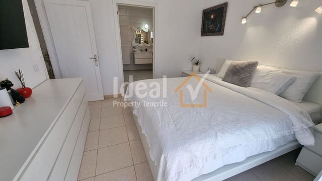 7 Zimmer Villa zu verkaufen in Adeje - 950.000 € (Ref: 9195261)