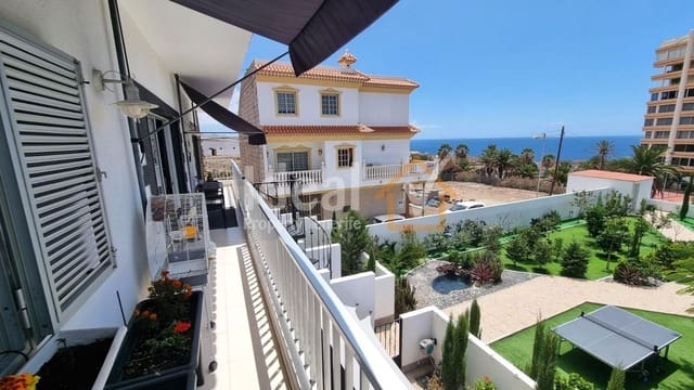 7 Zimmer Villa zu verkaufen in Adeje - 950.000 € (Ref: 9195261)