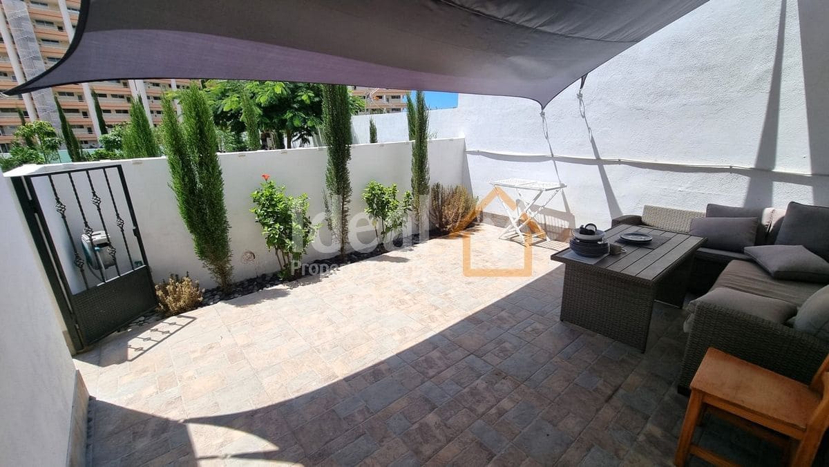 7 Zimmer Villa zu verkaufen in Adeje - 950.000 € (Ref: 9195261)