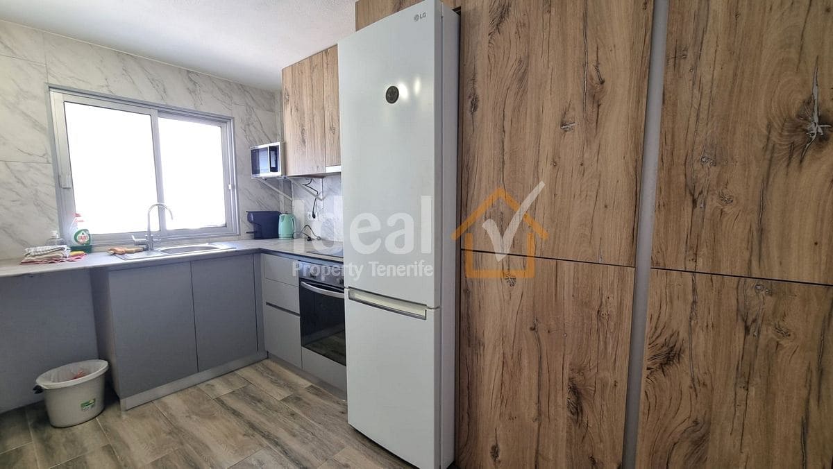 7 Zimmer Villa zu verkaufen in Adeje - 950.000 € (Ref: 9195261)