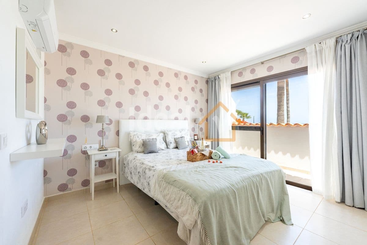 4 soveværelse Villa til salg i Amarilla Golf med swimmingpool garage - € 1.100.000 (Ref: 9208073)