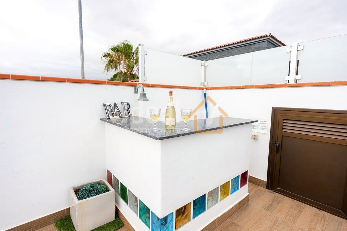 4 soveværelse Villa til salg i Amarilla Golf med swimmingpool garage - € 1.100.000 (Ref: 9208073)