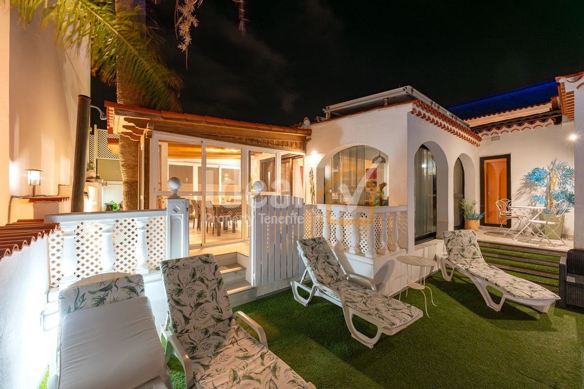 4 soveværelse Villa til salg i Amarilla Golf med swimmingpool garage - € 1.100.000 (Ref: 9208073)