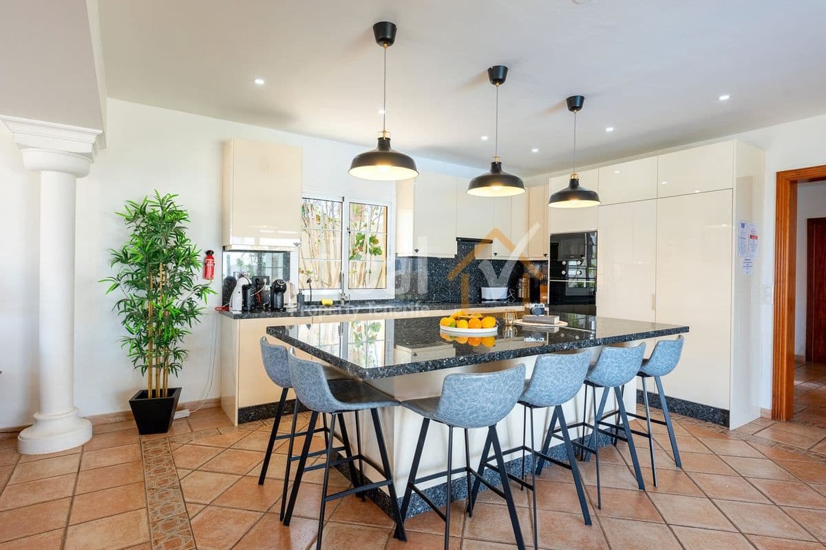 8 soveværelse Villa til salg i Golf del Sur med swimmingpool garage - € 1.800.000 (Ref: 9212519)