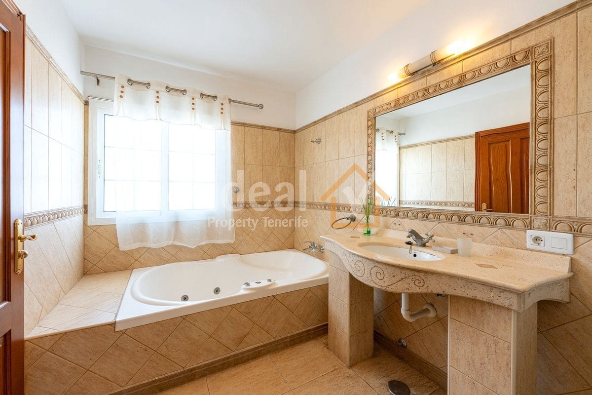 8 soveværelse Villa til salg i Golf del Sur med swimmingpool garage - € 1.800.000 (Ref: 9212519)