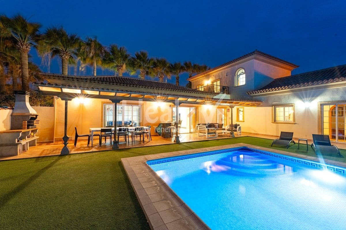 8 soveværelse Villa til salg i Golf del Sur med swimmingpool garage - € 1.800.000 (Ref: 9212519)