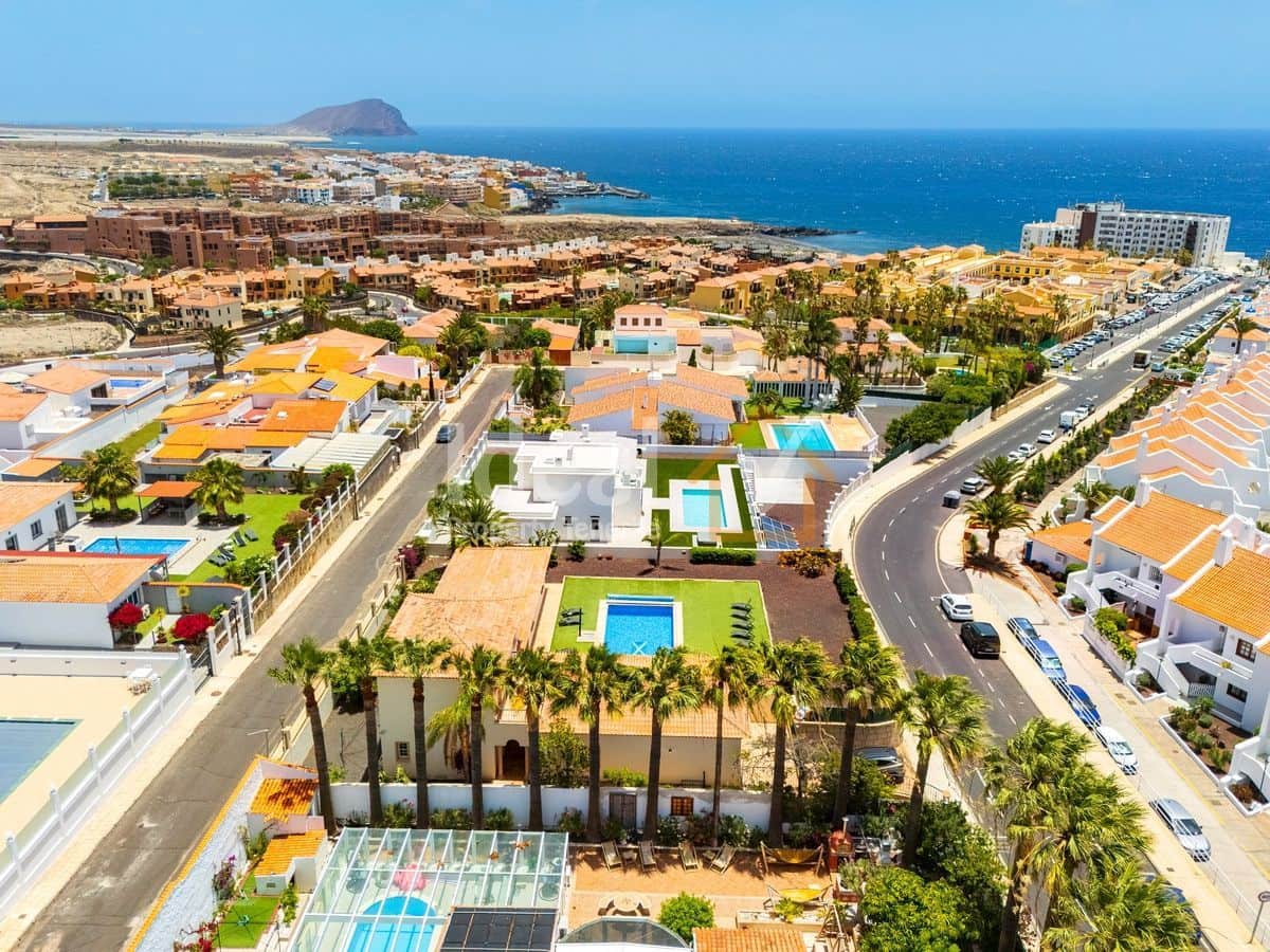 8 soveværelse Villa til salg i Golf del Sur med swimmingpool garage - € 1.800.000 (Ref: 9212519)