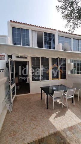 2 makuuhuone Paritalo myytävänä paikassa Playa de las Americas, Arona mukana uima-altaan - 600 000 € (Ref: 9217024)