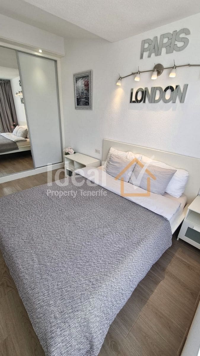 2 soveværelse Semi-Rækkehus til salg i Playa de las Americas med swimmingpool - € 600.000 (Ref: 9217024)