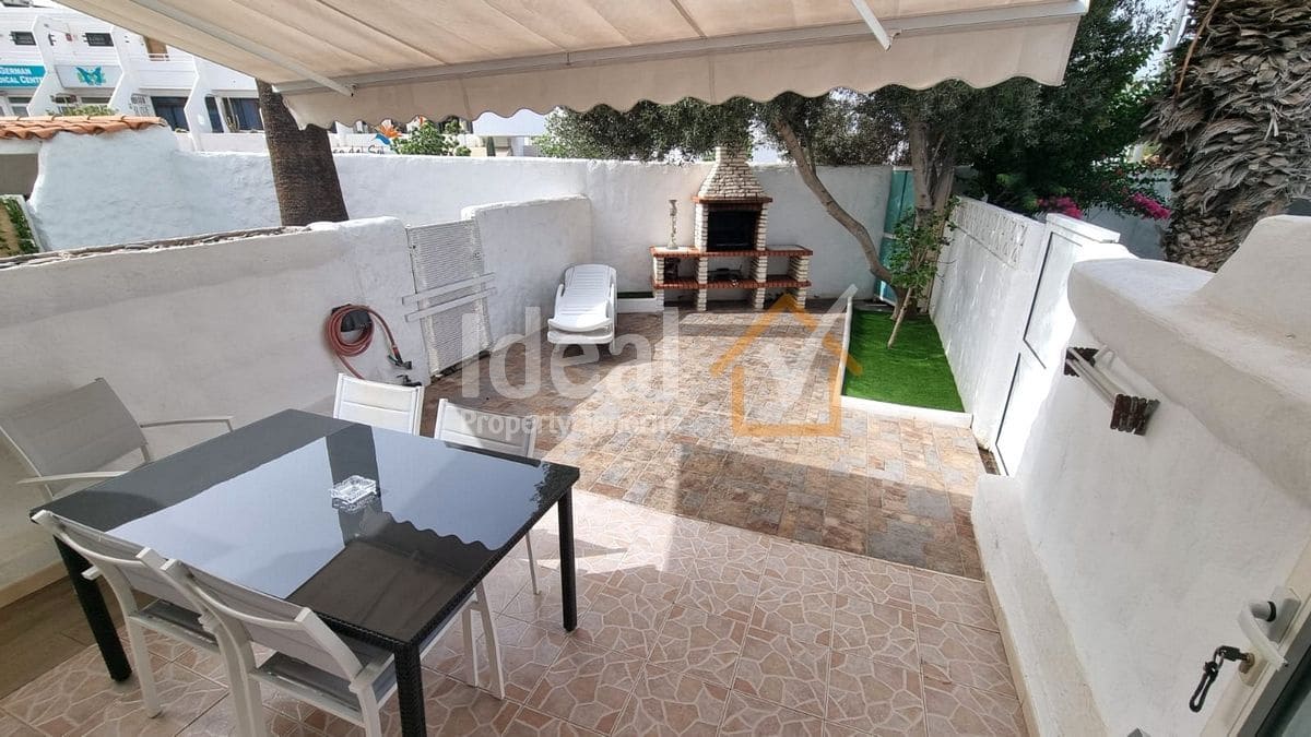 2 soveværelse Semi-Rækkehus til salg i Playa de las Americas med swimmingpool - € 600.000 (Ref: 9217024)