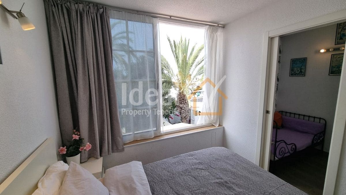 2 soveværelse Semi-Rækkehus til salg i Playa de las Americas med swimmingpool - € 600.000 (Ref: 9217024)