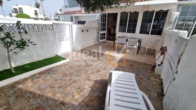 2 makuuhuone Paritalo myytävänä paikassa Playa de las Americas, Arona mukana uima-altaan - 600 000 € (Ref: 9217024)