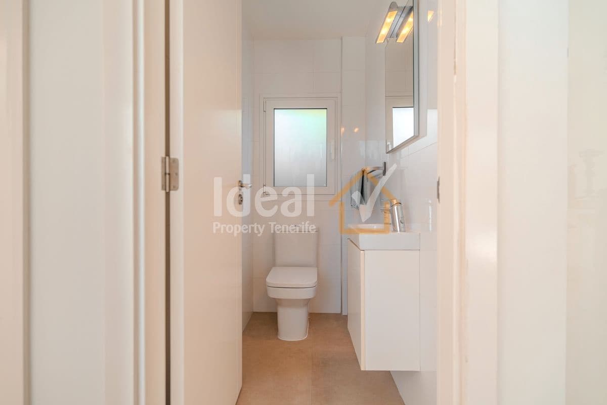 3 soveværelse Villa til salg i Playa Paraiso med swimmingpool - € 1.175.000 (Ref: 9232270)