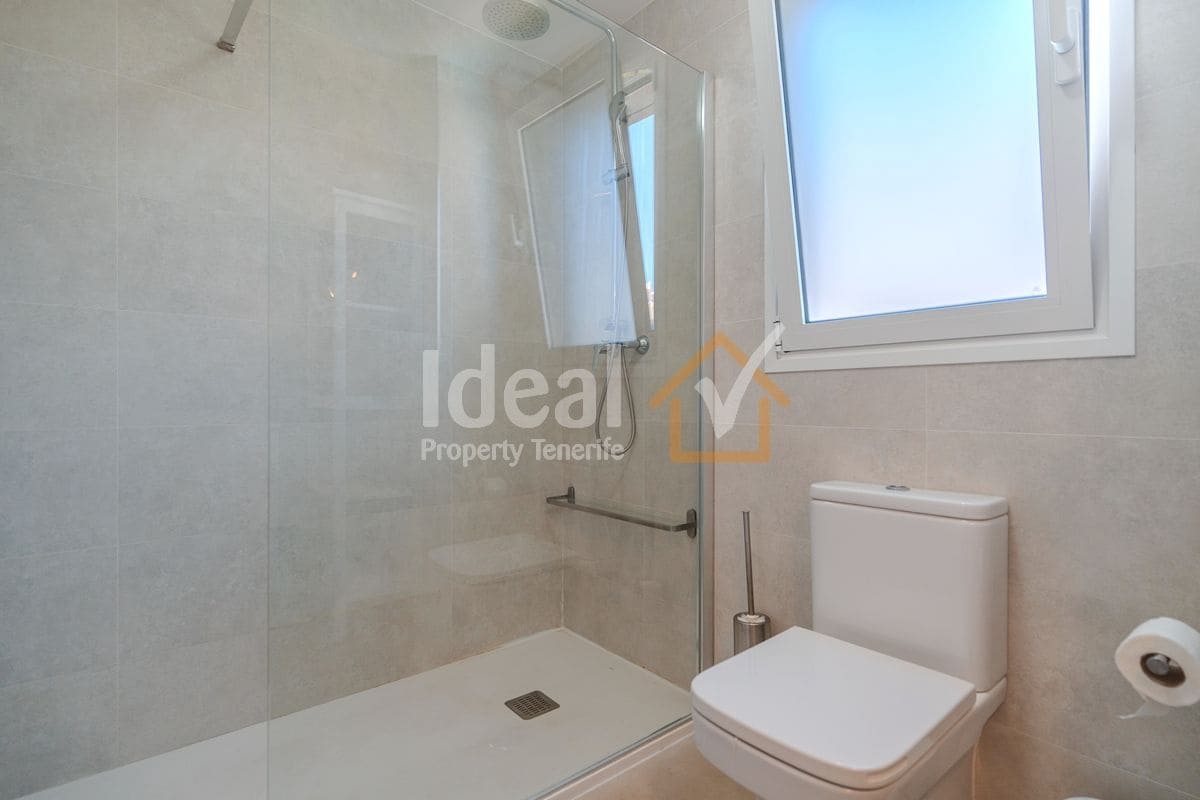 3 soveværelse Villa til salg i Playa Paraiso med swimmingpool - € 1.175.000 (Ref: 9232270)