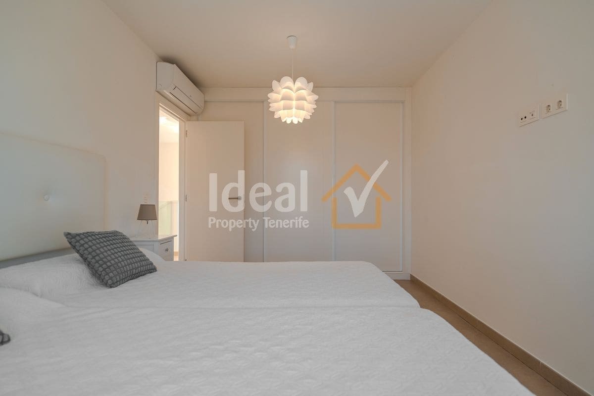 3 soveværelse Villa til salg i Playa Paraiso med swimmingpool - € 1.175.000 (Ref: 9232270)