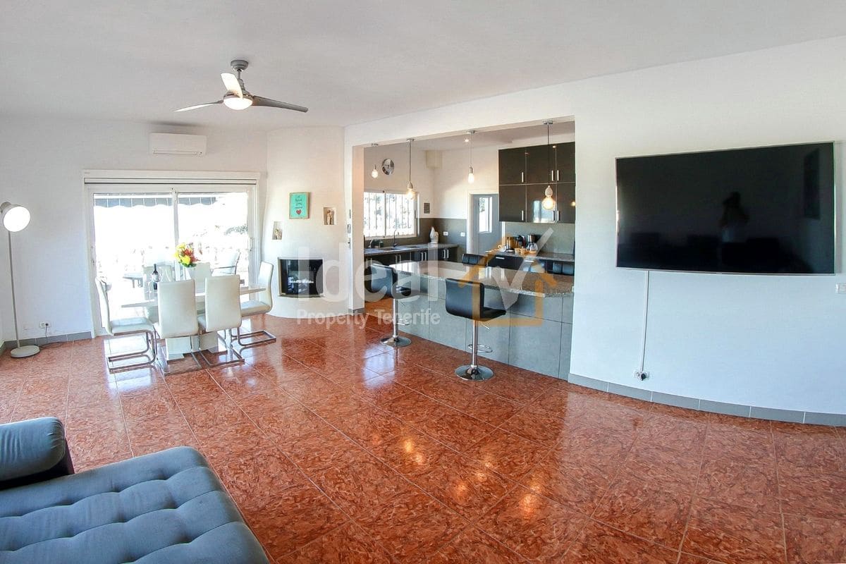 6 soveværelse Villa til salg i Granadilla de Abona med swimmingpool - € 795.000 (Ref: 9239587)