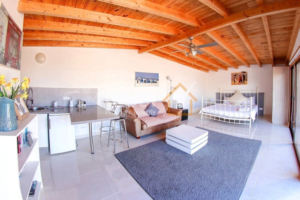 6 soveværelse Villa til salg i Granadilla de Abona med swimmingpool - € 795.000 (Ref: 9239587)